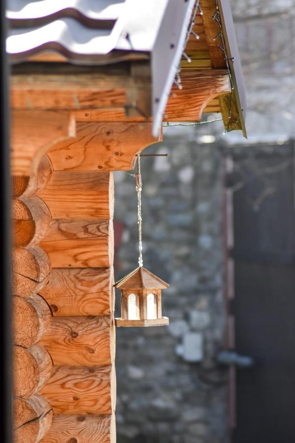 Cazarma Cavalerilor Câmpulung Bagian luar foto